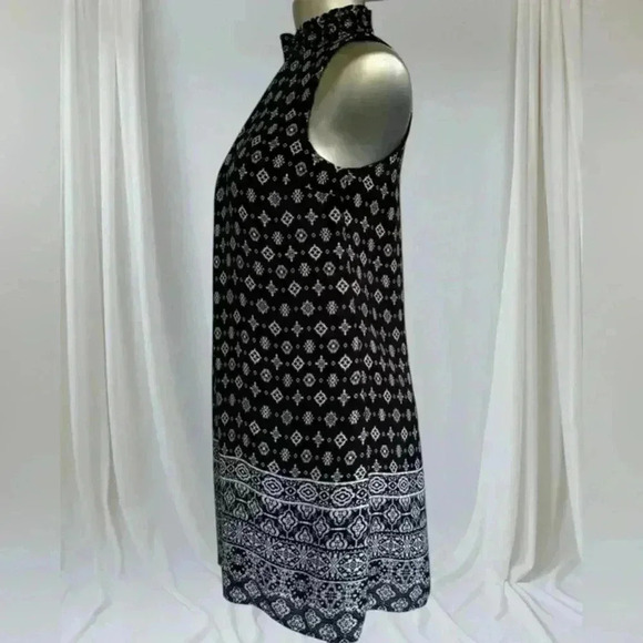 FREE 💟Tribal Print Tunic - Picture 5 of 14